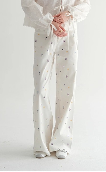 Dot Floral Pockets Straight Pants