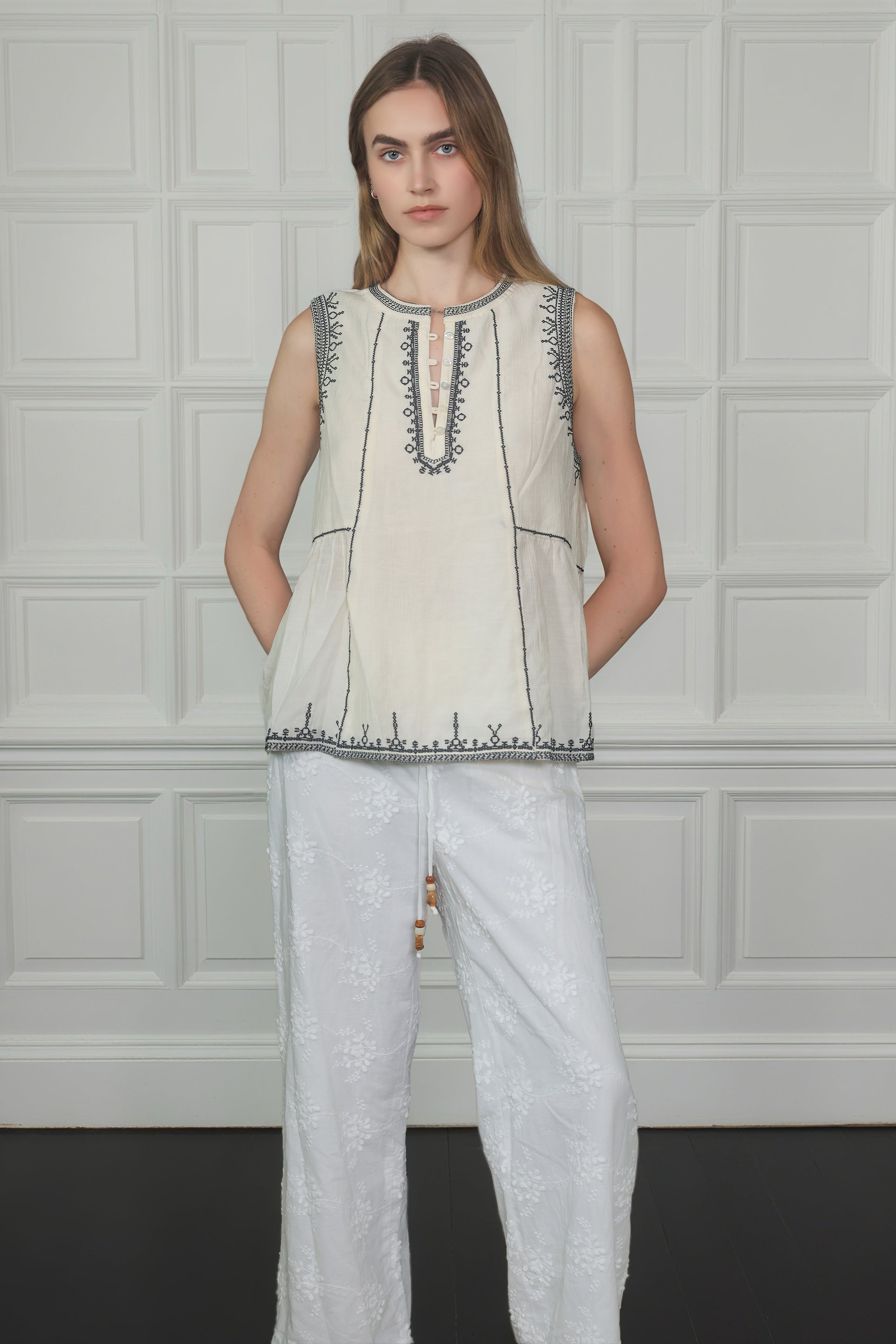 Color-block Embroidered Half-placket Tank Top