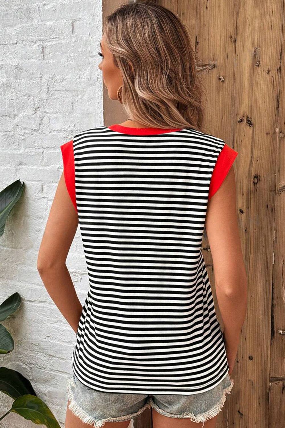 Stripe Colorblock Edge Round Neck Tank Top