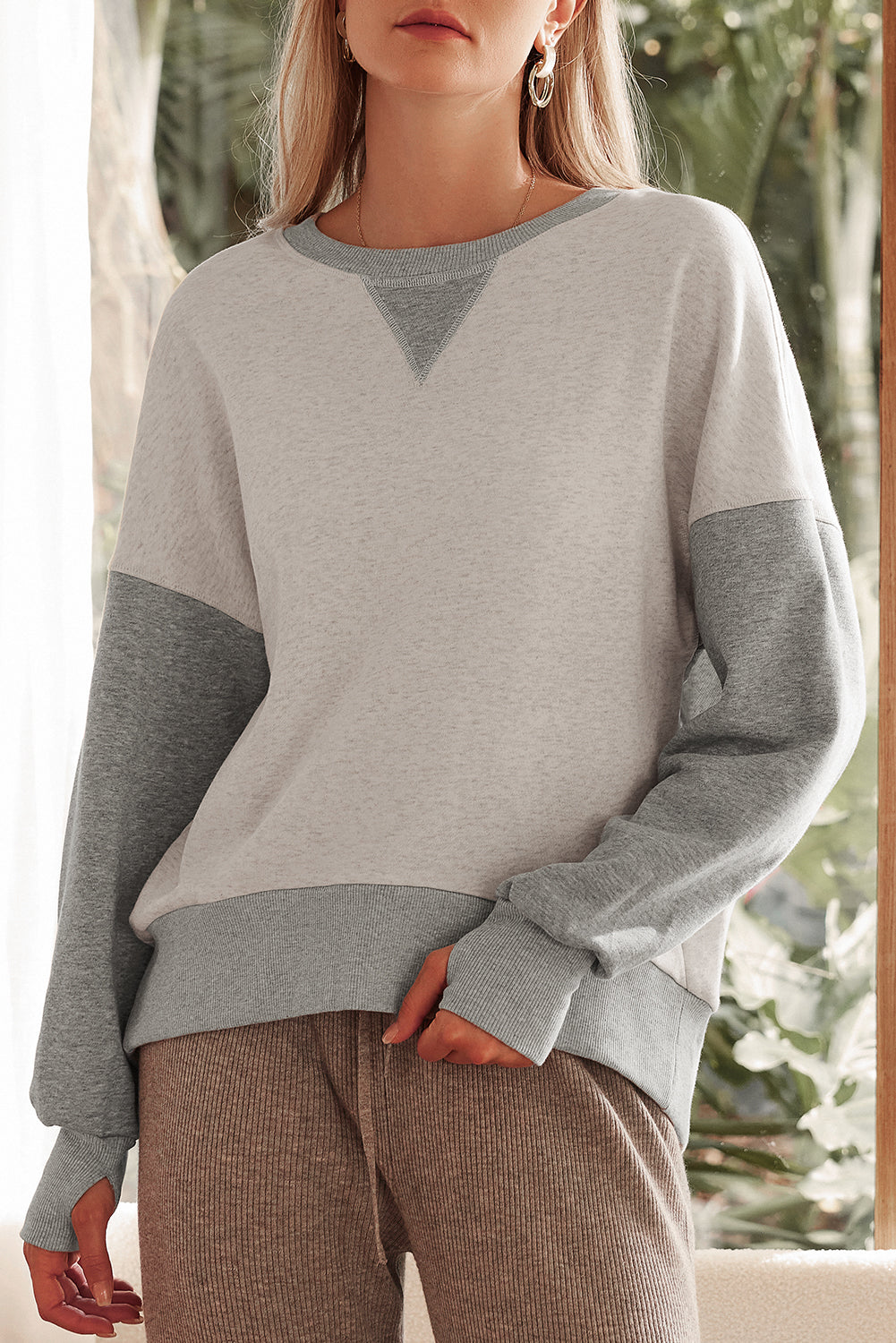 Color Block Thumbhole Sleeve Drop Shoulder Sweatshirt